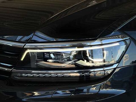Volkswagen Tiguan Allspace *Allspace*R-Line*2.0 TDI*DSG*PANO*BLACK*LM