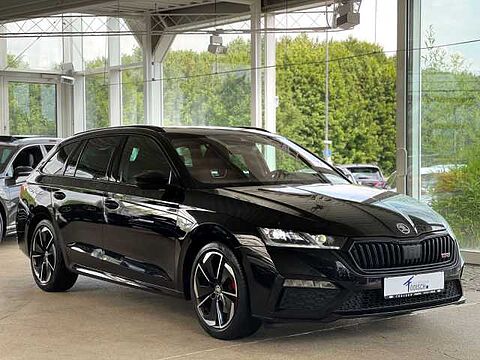 SKODA Octavia *Combi*2.0 TDI*RS*DSG*PANO*AHK*HUD*CAM*LM