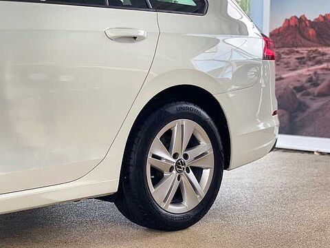 Volkswagen Golf *8*Variant*2.0*TDI*Life*PANO*MATRIX*HUD*H/K*