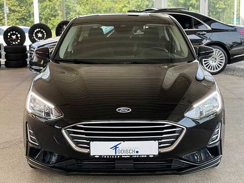 Ford Focus *Lim.*1.0*EcoBoost*Aut.*LED*AHK*Bluetooth*