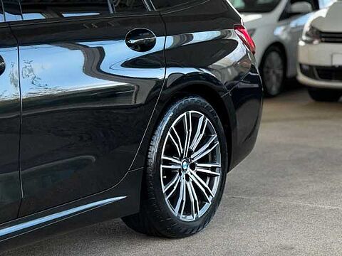 BMW 320 *d*Touring*M-Sportpaket*BLACK*Hifi*SHADOW*APP