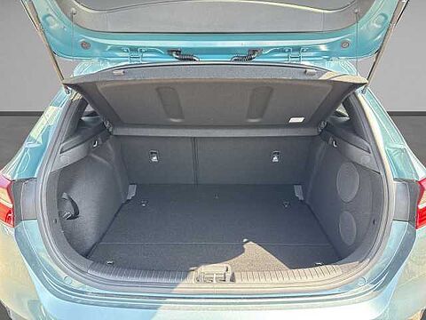 Kia Ceed Ultimate 1.5T 48V DCT +LED+JBL 