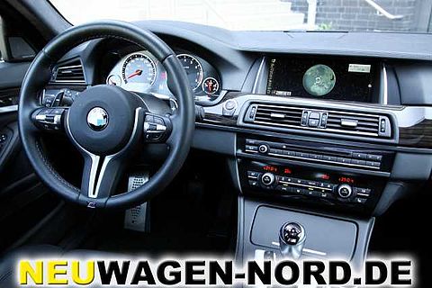 BMW M5 Compet. Paket/HUD/Glasdach/Kamera/TOP!!!