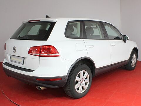 Volkswagen Touareg 3.0TDI TÜV bis 01/26 Navi PDC BI-Xenon