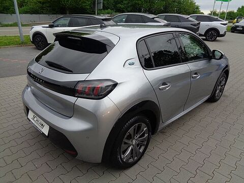 Peugeot 208 Elektromotor 136 Allure Pack 