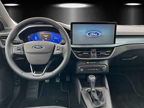 Ford Focus 1.0 EcoBoost Panorama Navi Dyn. Kurvenlicht Klimaautom SHZ