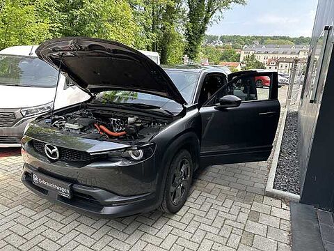 Mazda MX-30 35,5 kWh e-SKYACTIV 145 PS First Edition 35,5 kWh e-SKYACTIV 145 PS First Edition