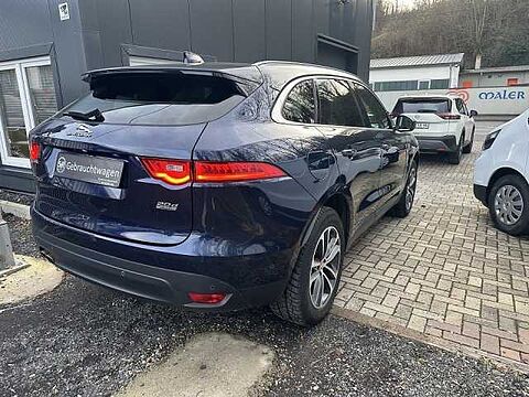 Jaguar F-Pace 20d Prestige AWD Automatik