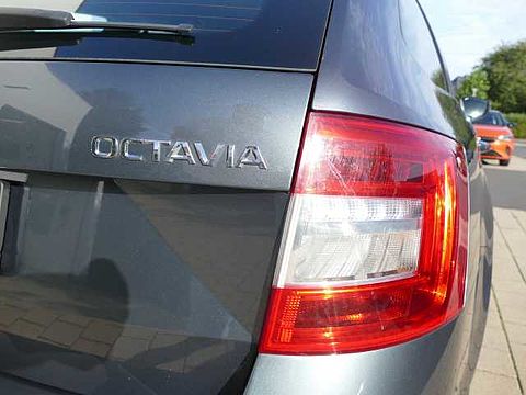SKODA Octavia Combi Ambition 1.0 TSI DSG