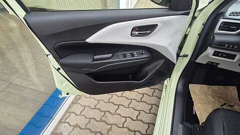 Suzuki Swift 1.2 HYBRID MT CLUB Allgrip 