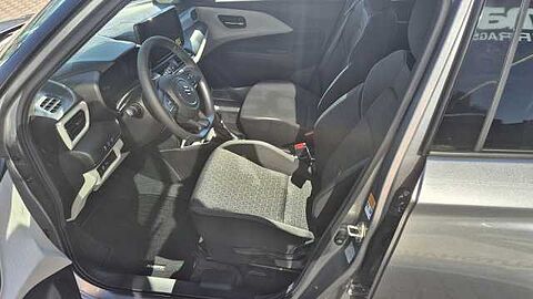 Suzuki Swift Comfort CVT 