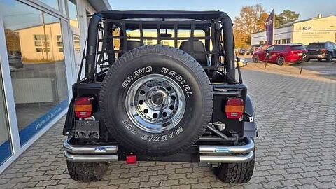 Jeep Wrangler Sport Utility 