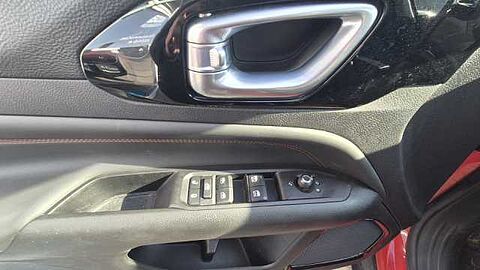 Jeep Compass (M7)(2020-) Trailhawk Plug-In Hybrid 4WD 