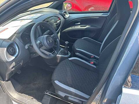 Toyota Aygo X  Teamplayer SHZ, Klima, RFK