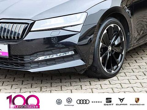 SKODA Superb Sportline Comb 1.4TSI Hybrid Canton Kamera