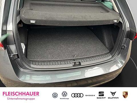 SKODA Scala Selection 1.0 EU6e Drive 1,0 TSI 85 kW LED AHK PDC digitales Cockpit Selection 1.0 EU6e Drive 1,0 TSI 85 kW LED AHK PDC digitales Cockpit