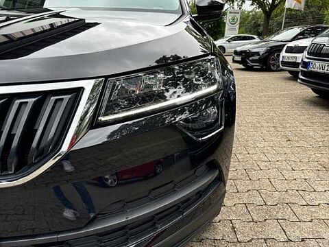 SKODA Karoq ''Clever'' 1.5 TSI DSG Navi Standh.Traveller ''Clever'' 1.5 TSI DSG Navi Standh.Traveller