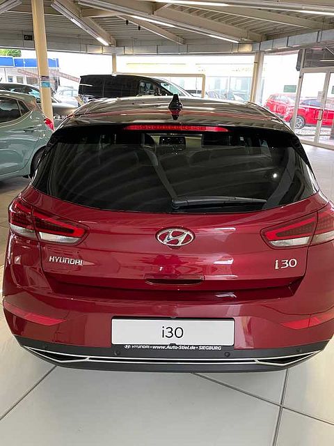 Hyundai i30 1.5 T-GDI 48V-Hybrid Prime*Navi*LED*Teilleder*Pano