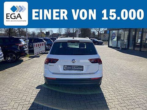 Volkswagen Tiguan 2.0 TDI Klimaautomatik+Navi+Einparkhilfe v + h