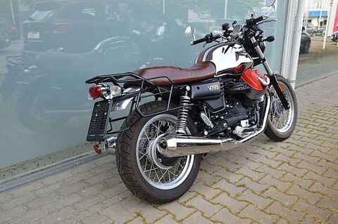 Moto Guzzi V7 III Anniversario No. 426/1000