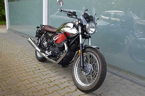 Moto Guzzi V7 III Anniversario No. 426/1000