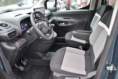 Citroen Berlingo M PureTech 110 PLUS mit Anhängerkupplung