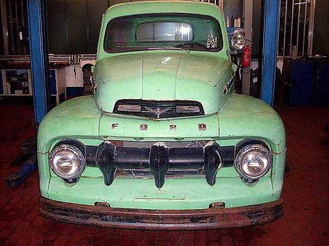 Ford Verkauft : F 1 Pickup V8 1952